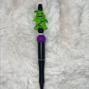 Oogie Boogie Black Pen with Purple Accent